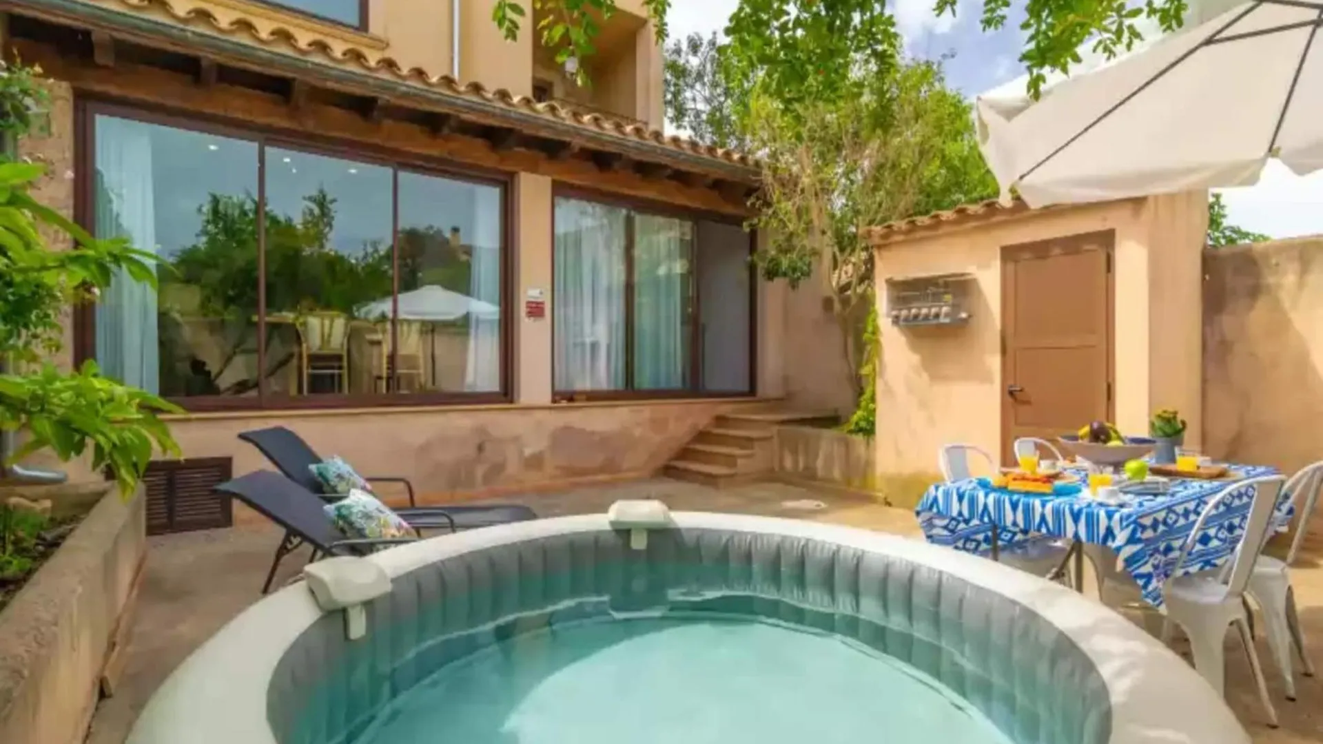 Amazing House In Vilafranca De Bonany Chalet